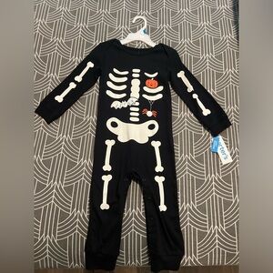 NWT Carters Halloween custome for baby boy girl unisex 24months